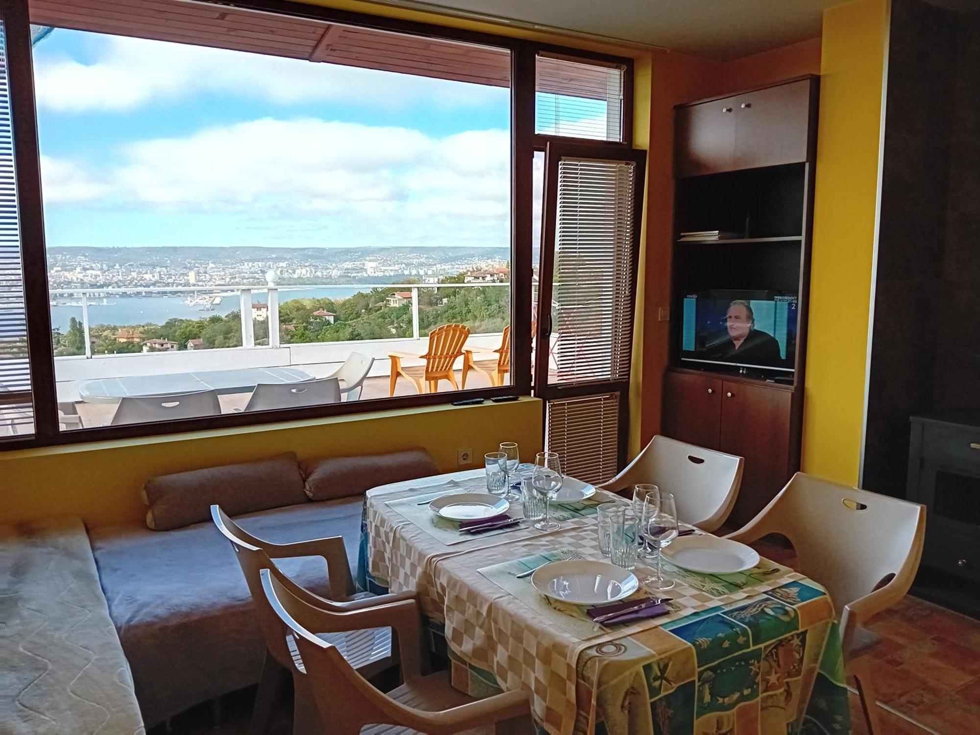וארנה Apartament Zaliva מראה חיצוני תמונה