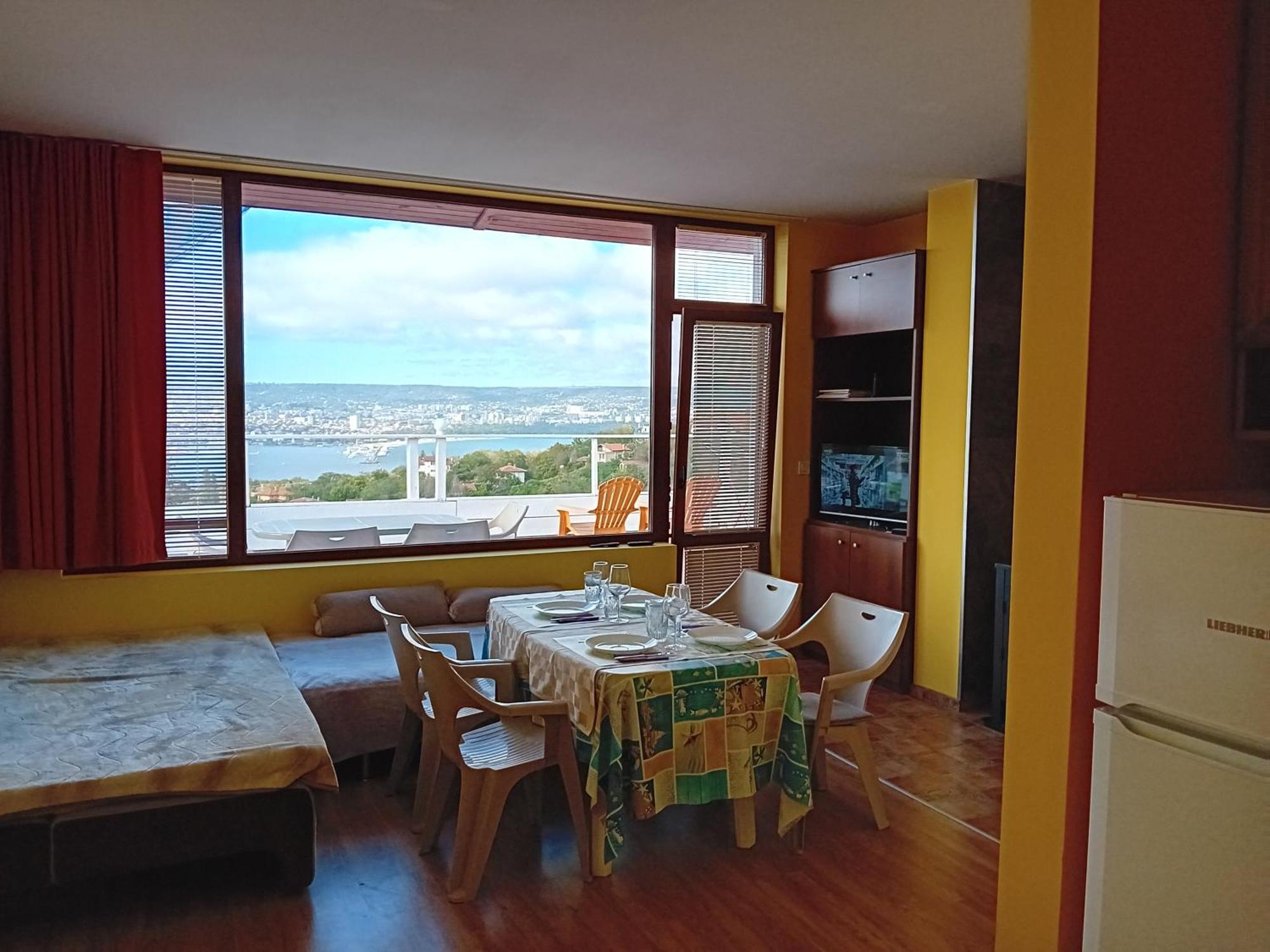 וארנה Apartament Zaliva מראה חיצוני תמונה